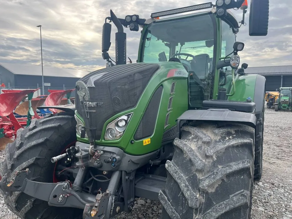Fendt 724 Vario – bild 2